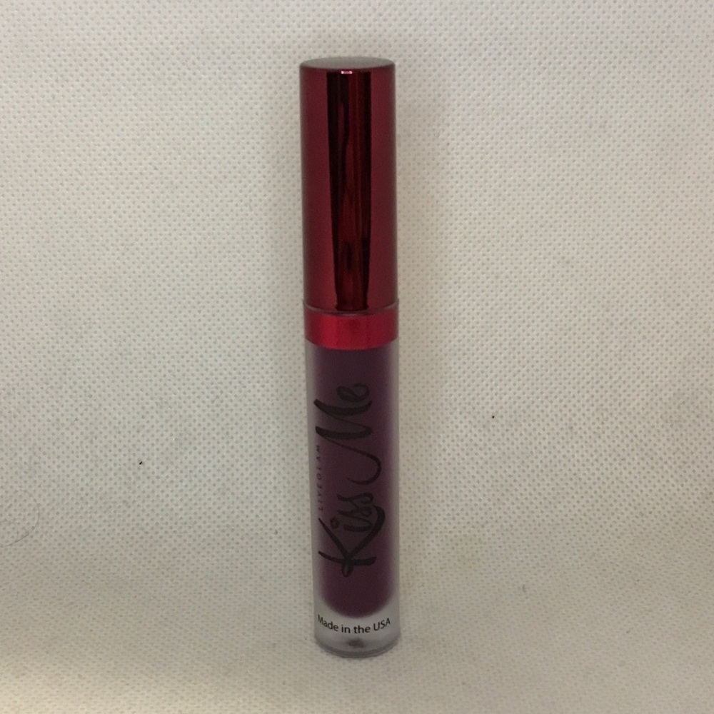 Kiss Me Matte Liquid Lipstick Sip Happens